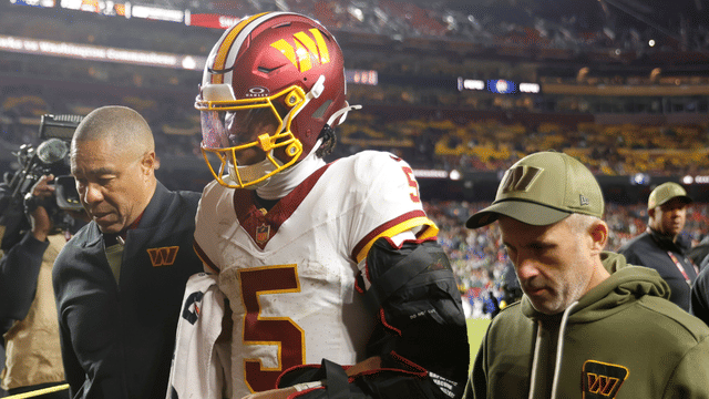 Robert Griffin III Reacts in Shock to Jayden Daniels’ Gruesome Arm Injury