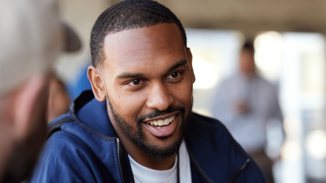 Ashton Grant Stays With Patriots, Passes on Raiders OC Job