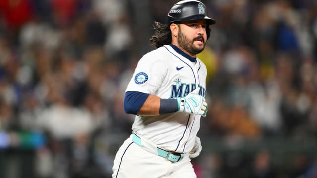 Eugenio Suárez Waits on Munetaka Murakami Deadline as Nolan Arenado Trade Talk Lingers