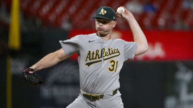 White Sox Sign Sean Newcomb, DFA Ryan Rolison To Clear Roster Spot