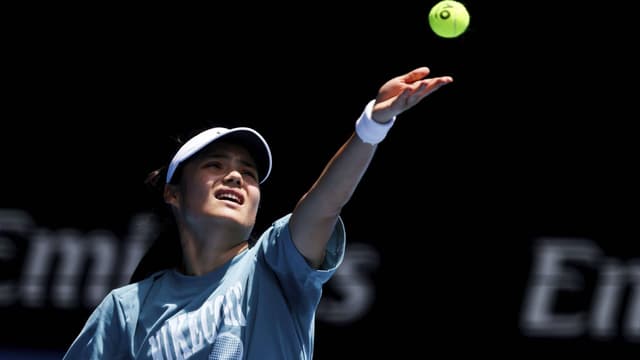 Emma Raducanu’s Late Call vs. Naomi Osaka Has Great Britain Crossing Fingers