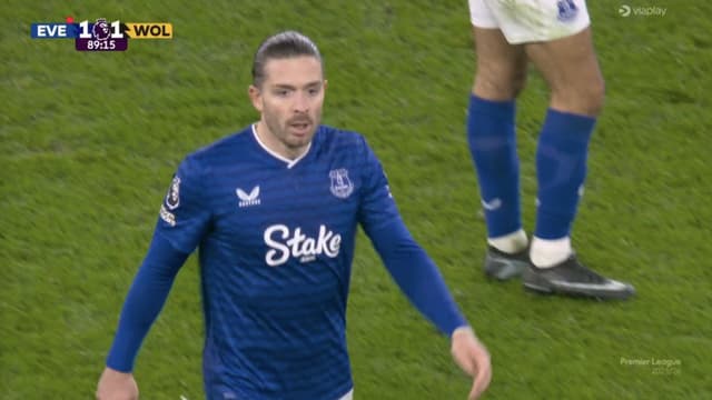 Jack Grealish Sees Red As Everton Finish With Nine vs Wolves