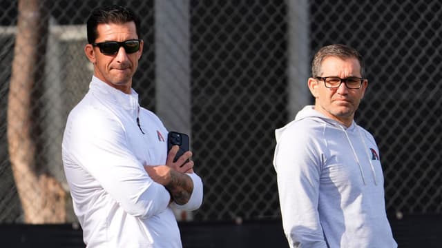 Mike Hazen Still Hunting Arms and Bats After Ketel Marte Stays Put