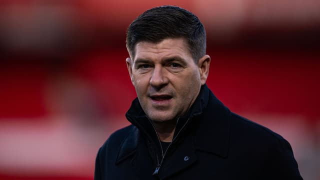 Steven Gerrard Says Arne Slot’s PSG Comment Was a ‘Body Blow’ for Liverpool Fans