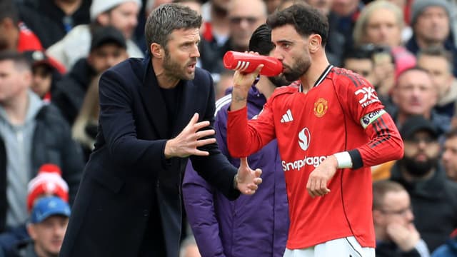 Michael Carrick Insists Bruno Fernandes ‘Fully Committed’ Ahead of Fulham Clash