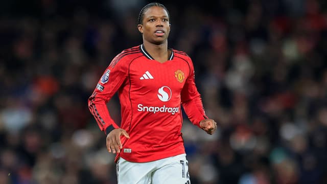 Jason Wilcox Blocks Tyrell Malacia’s Besiktas Move at the Last Minute