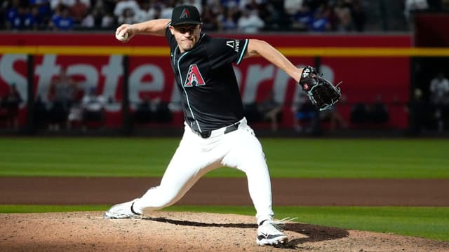 Diamondbacks Re-Sign Paul Sewald on $1.5M Deal Pending Physical