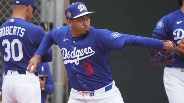Edwin Díaz Explains Move to Dodgers: ‘I Chose to Be Here’