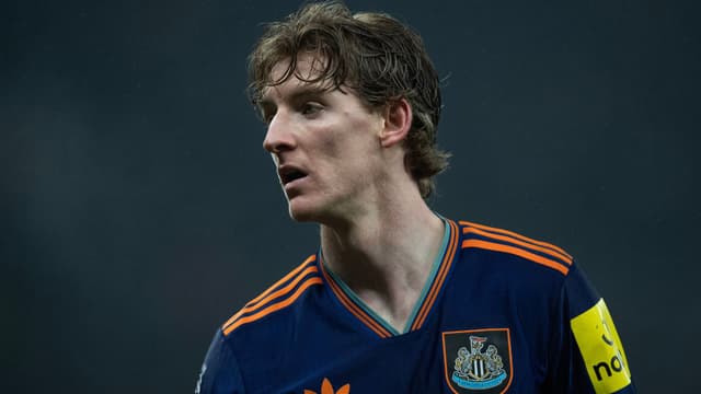 Anthony Gordon Makes Pep Guardiola Claim After Man City Test