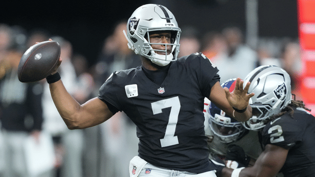 Coaches Believe Raiders “Held Back” Geno Smith Amid Vikings Buzz
