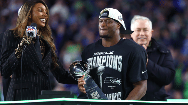 Chiefs Sign Super Bowl MVP Kenneth Walker