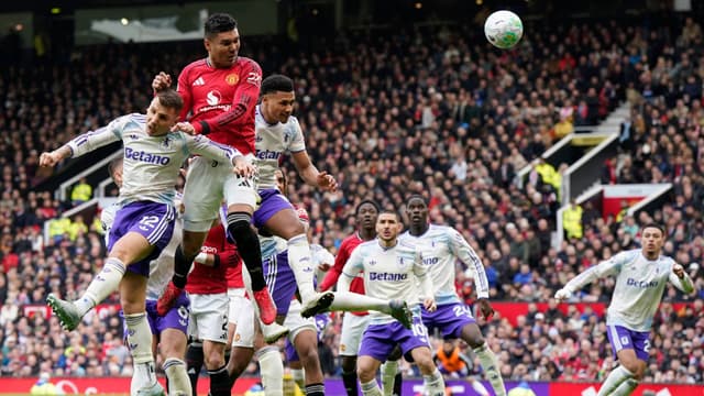 Michael Carrick Reveals Bruno Fernandes and Casemiro’s Set-Piece Help