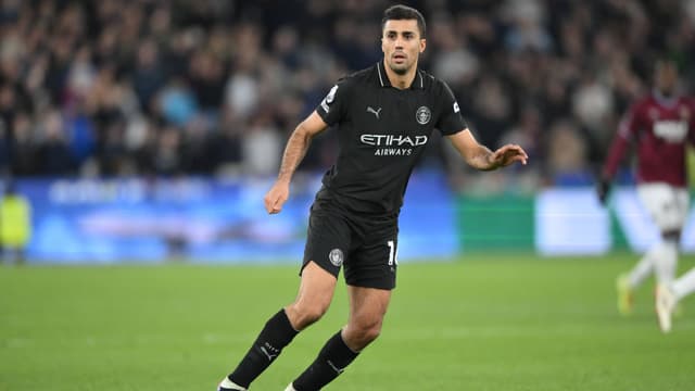 Rodri Refuses to Clarify Manchester City Future Amid Exit Question