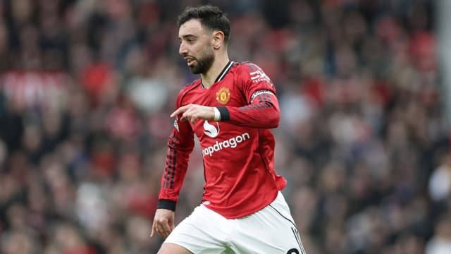 Bruno Fernandes Told Manchester United Will Fight to Keep Him This Summer