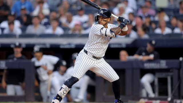 Nationals Add Jorbit Vivas in Trade With Yankees