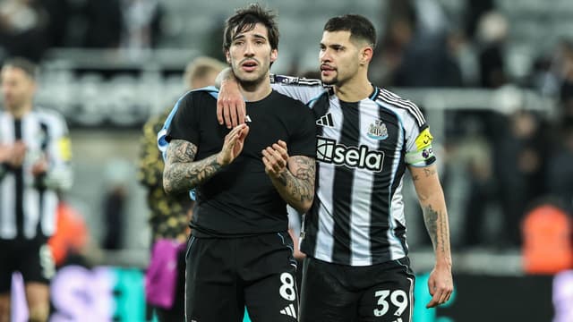 Manchester United Weigh Bruno Guimaraes and Sandro Tonali Midfield Moves