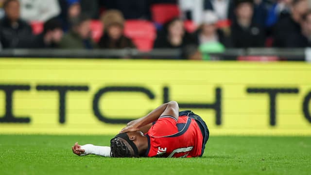 Noni Madueke Injury Scare Leaves Arsenal Sweating During International Break