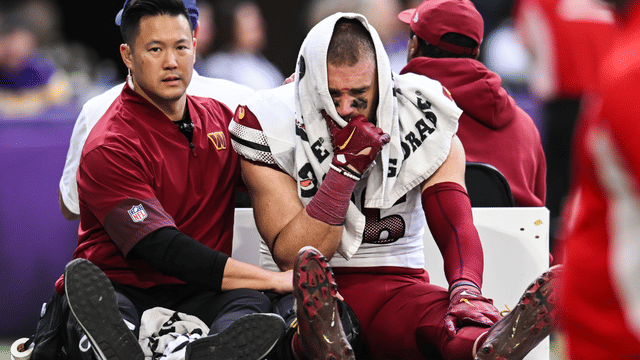 Zach Ertz Eyes Comeback, Refuses ACL Injury As Final NFL Moment