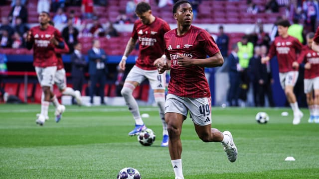 Myles Lewis-Skelly Starts in Midfield After Successful Fulham Experiment