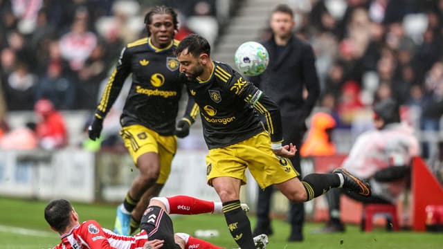 Manchester United Held by Sunderland as Champions League Spot Stays Safe