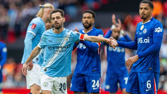 Bernardo Silva Keeps Manchester City’s Premier League Dream Alive