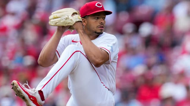Terry Francona Shocked Chase Burns Was Pitching Without Cup