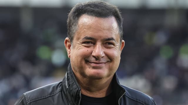 Hull City Owner Vows Legal Action if Middlesbrough Promoted Amidst Spygate Controversy
