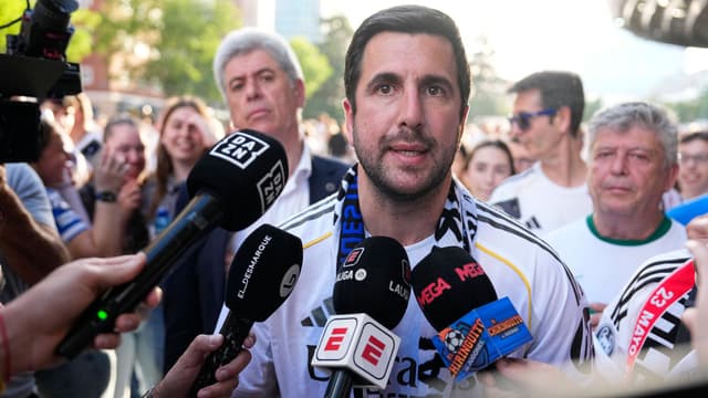 Enrique Riquelme Launches Real Madrid Presidency Challenge Against Florentino Perez
