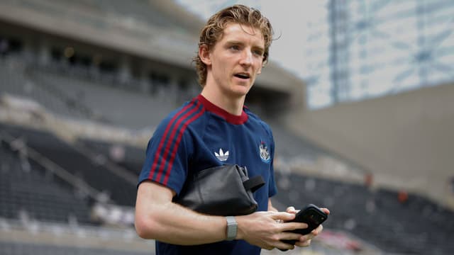 Barcelona Reach $94M Agreement With Newcastle for Anthony Gordon
