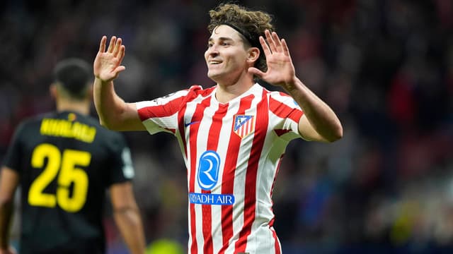 Atletico Reject Barcelona's $116 Million Bid for Julian Alvarez