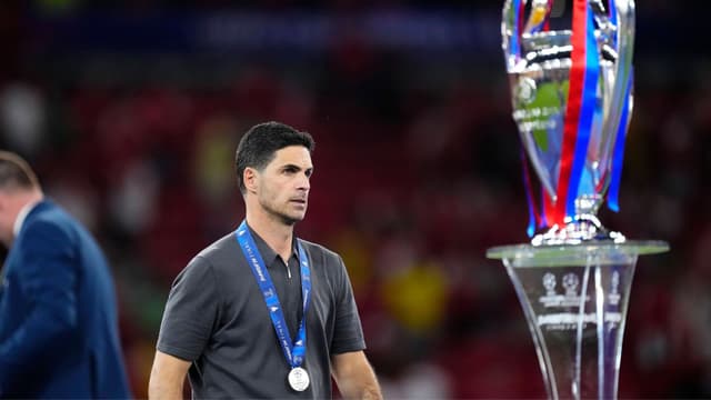 Mikel Arteta Blasts Referees Over Noni Madueke Penalty Snub