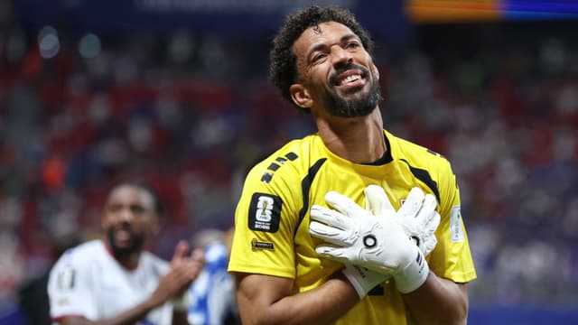 Goalkeeper Vozinha Skips Volleyball Teaching for Cape Verde World Cup Duty