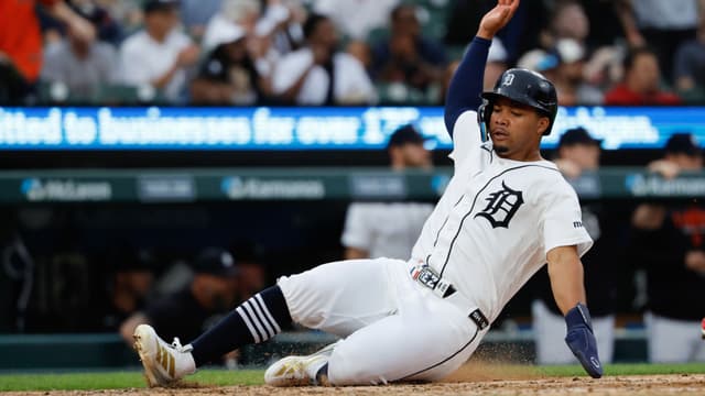 Wenceel Perez Likely Out After Bizarre Training Room Accident