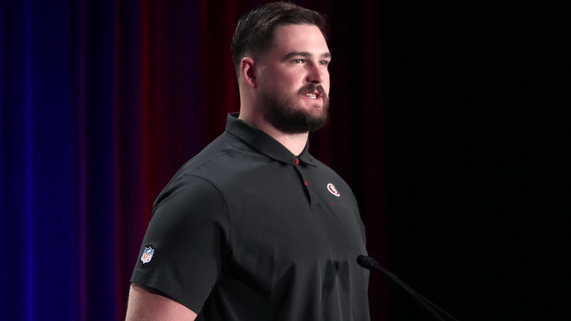 OT Colton McKivitz Eyes Place on 49ers' Prestigious 10-Year Wall
