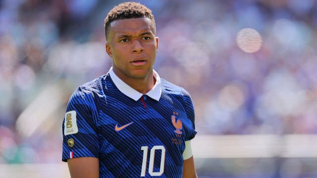 Kylian Mbappe Reacts to Lionel Messi Hat-Trick in Golden Boot Race