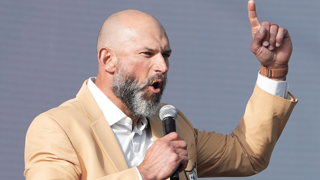 NFL HOFer Joe Thomas Says Myles Garrett Trade Hurts, But Offers Hope for Browns' Future