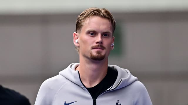 Tottenham Reward Antonin Kinsky With New Contract