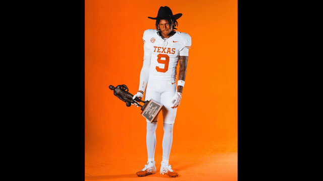 Texas 5-Star CB John Meredith Expected to Earn $1M as Freshman