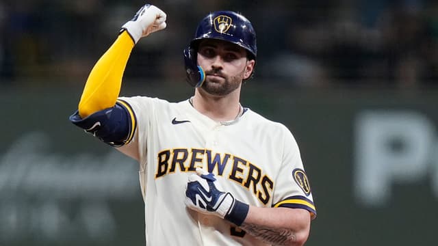 Matt McLain Makes First Career Center Field Start After Reds Injury Blow