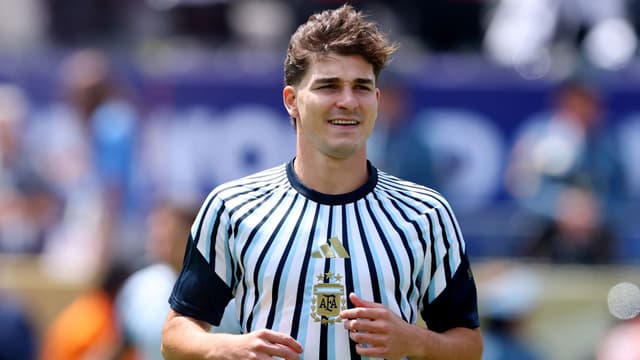 Arsenal Prepare Julian Alvarez Offer With Viktor Gyokeres Included