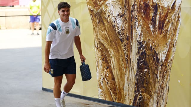 Julian Alvarez Returns To Atletico As Barcelona Exit Fight Gets Legal Twist