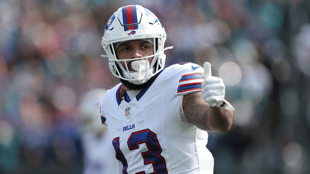 Gabe Davis Suffers Apparent Knee Injury in Wild Card Game vs Jaguars