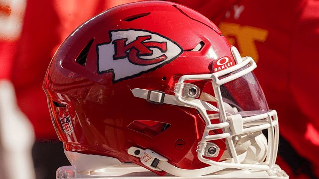 Chiefs Narrow Stadium Search to Two Finalists for $3B Kansas Dome