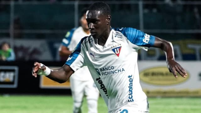 Barcelona Reach Verbal Agreement to Sign Ecuadorian Winger Josue Caicedo