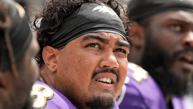 Giants Claim DL C.J. Ravenell Off Waivers From Titans