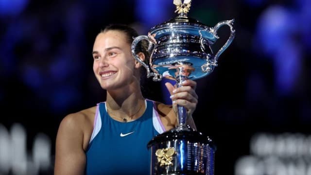 Elena Rybakina Says Riskier Play Was Key to Australian Open Win Over Aryna Sabalenka