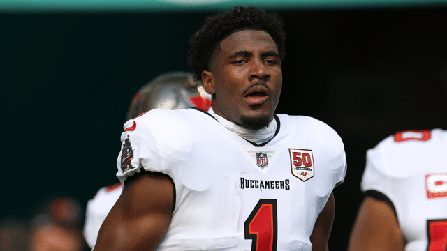 Commanders Sign RB Rachaad White to One-Year Deal