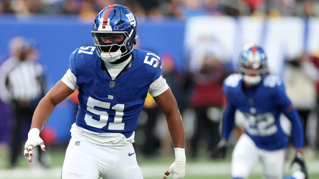 Abdul Carter Leaves Giants Practice After Apparent Injury Scare