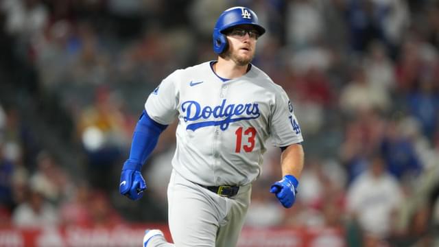 X-Rays Negative After Max Muncy Leaves Giants Game Hurt