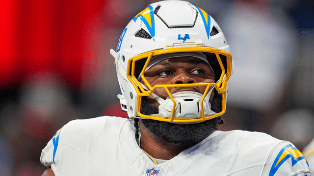 Dolphins Sign OL Jamaree Salyer